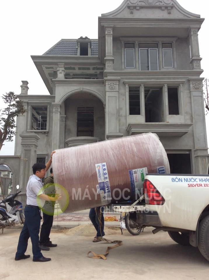 bon-nuoc-khang-khuan